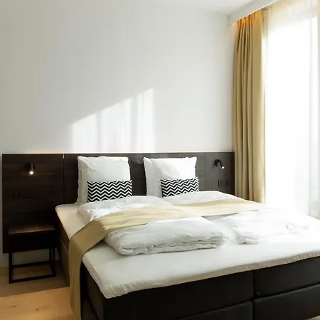 Corsendonk Turnova Hotel 4*